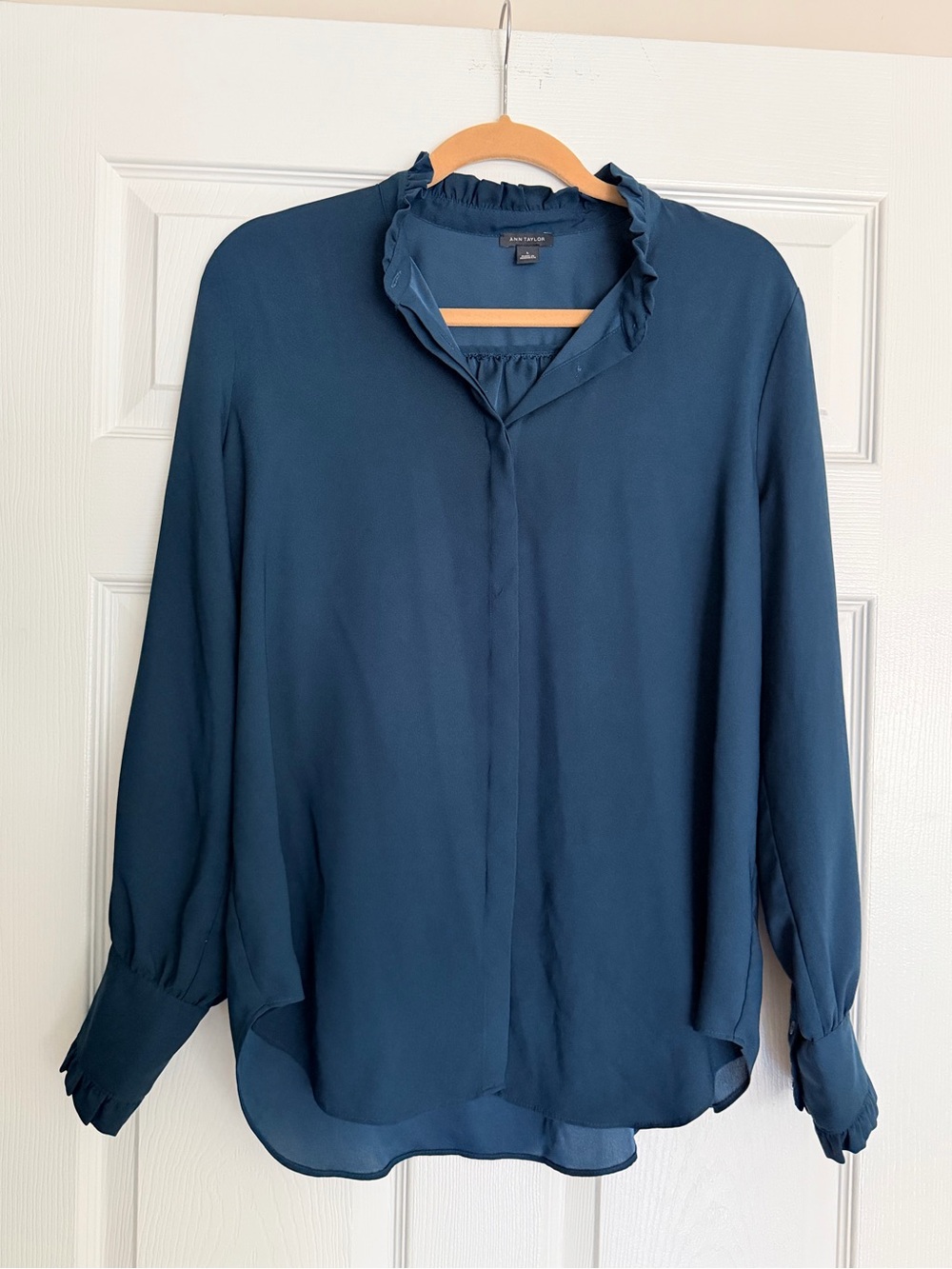 Ann Taylor Teal Ruffled Collar Long-Sleeve Blouse